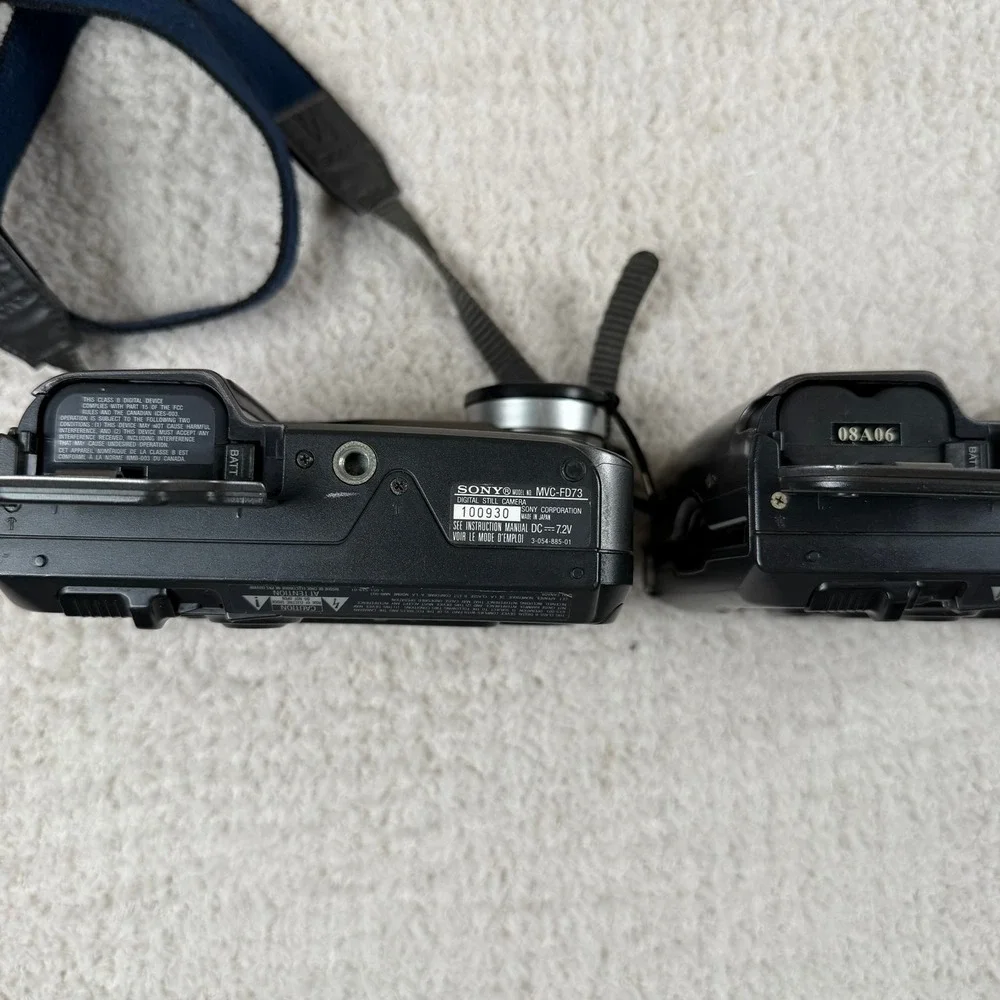 Sony Digital Mavica LOT OF 2‎ MVC FD73 10x Zoom Digital Still Camera WORKS